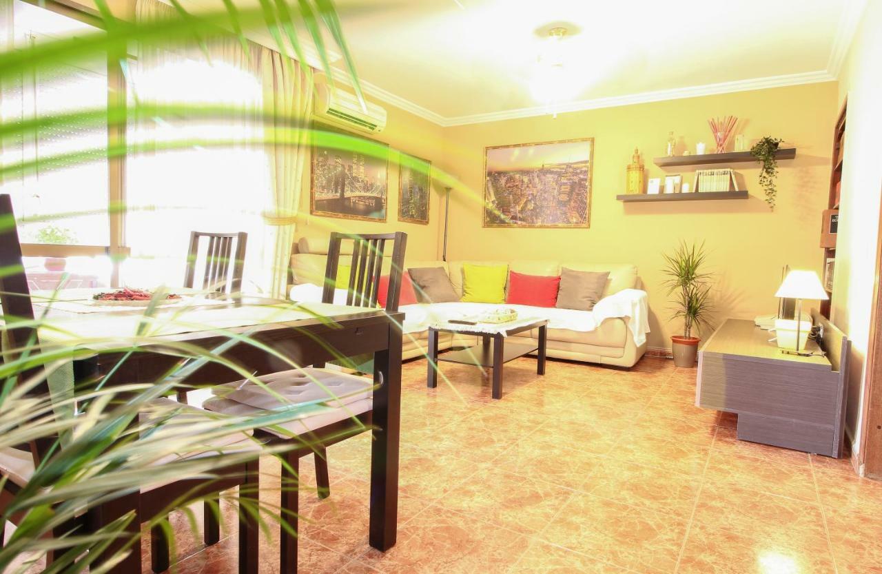 El Apartamento De Trini Sevilla Buitenkant foto