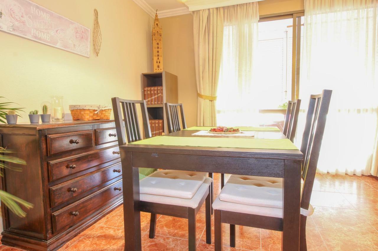 El Apartamento De Trini Sevilla Buitenkant foto