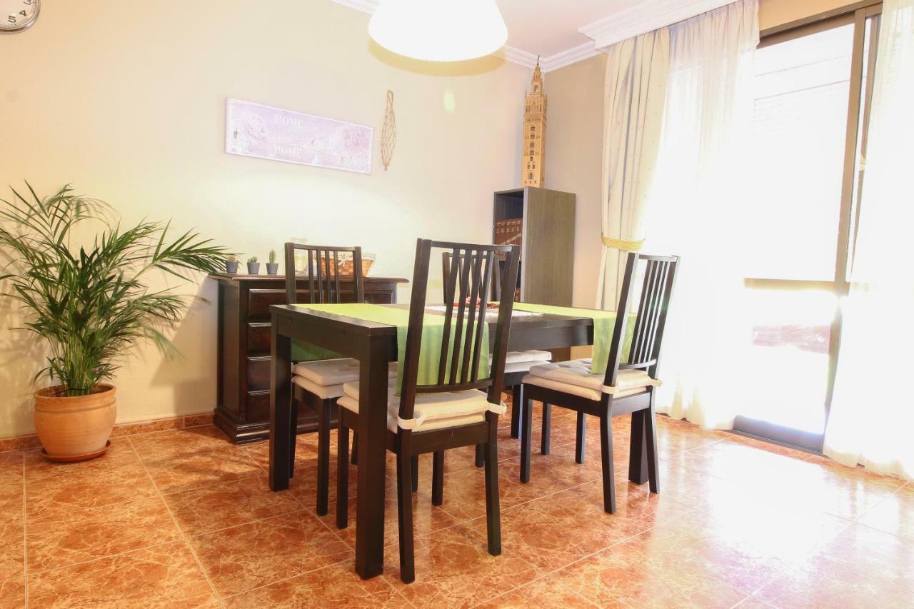 El Apartamento De Trini Sevilla Buitenkant foto